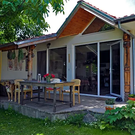 Country house Art House With Big Garden *